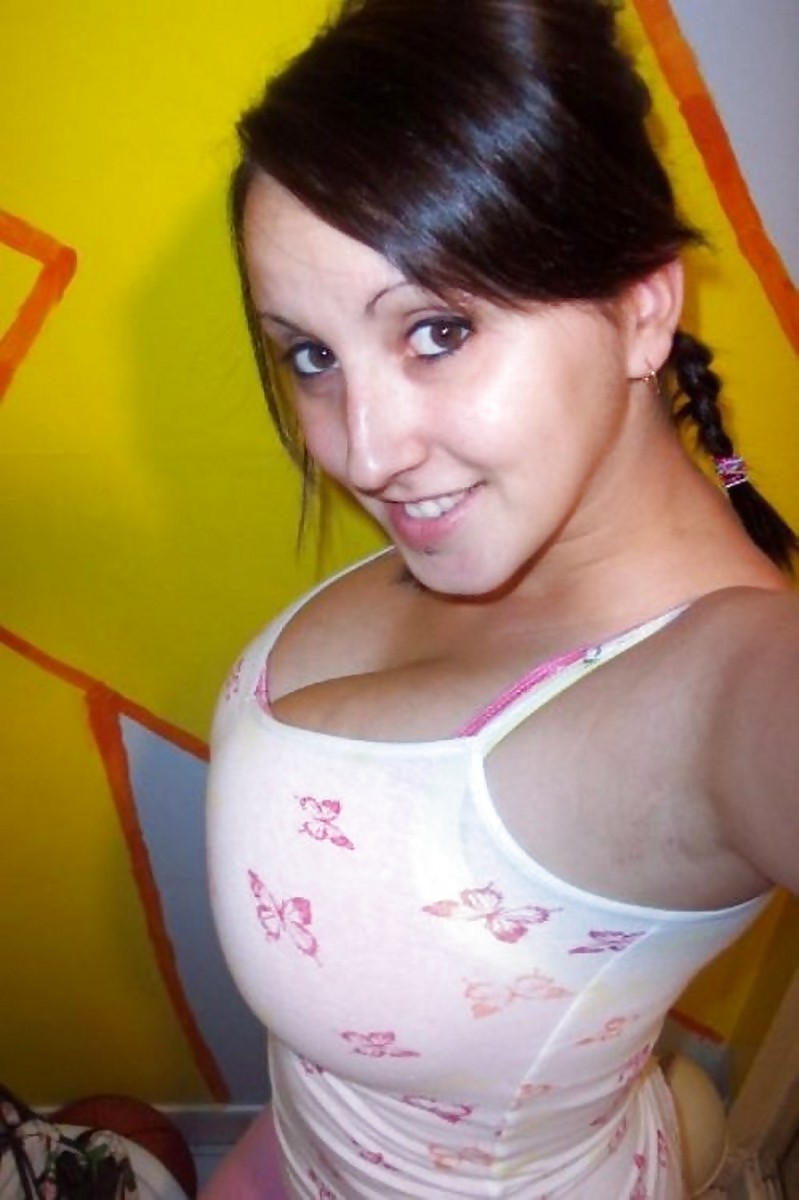 Teen Girl Showing Off Cleavage