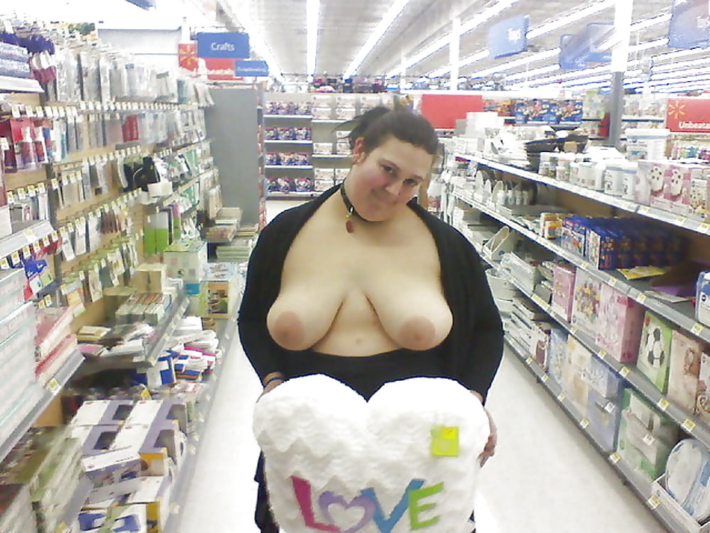 Girl Naked At Walmart.