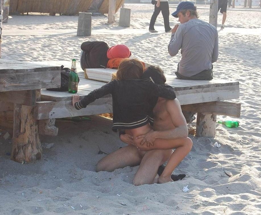 Подборка подсмотренного секса на пляже