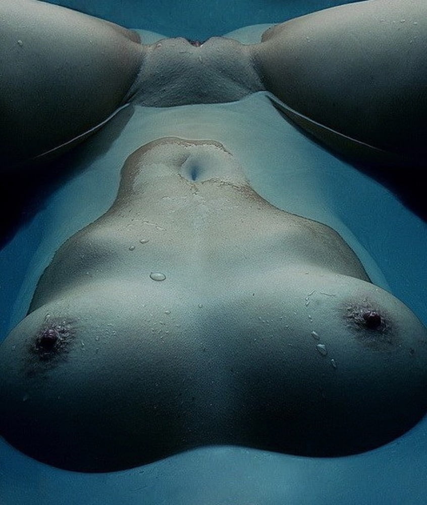 Секс фото с голыми необычными сиськами девушек