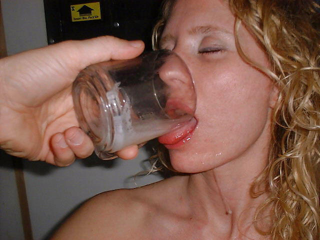 Пьёт сперму порно фото бесплатно