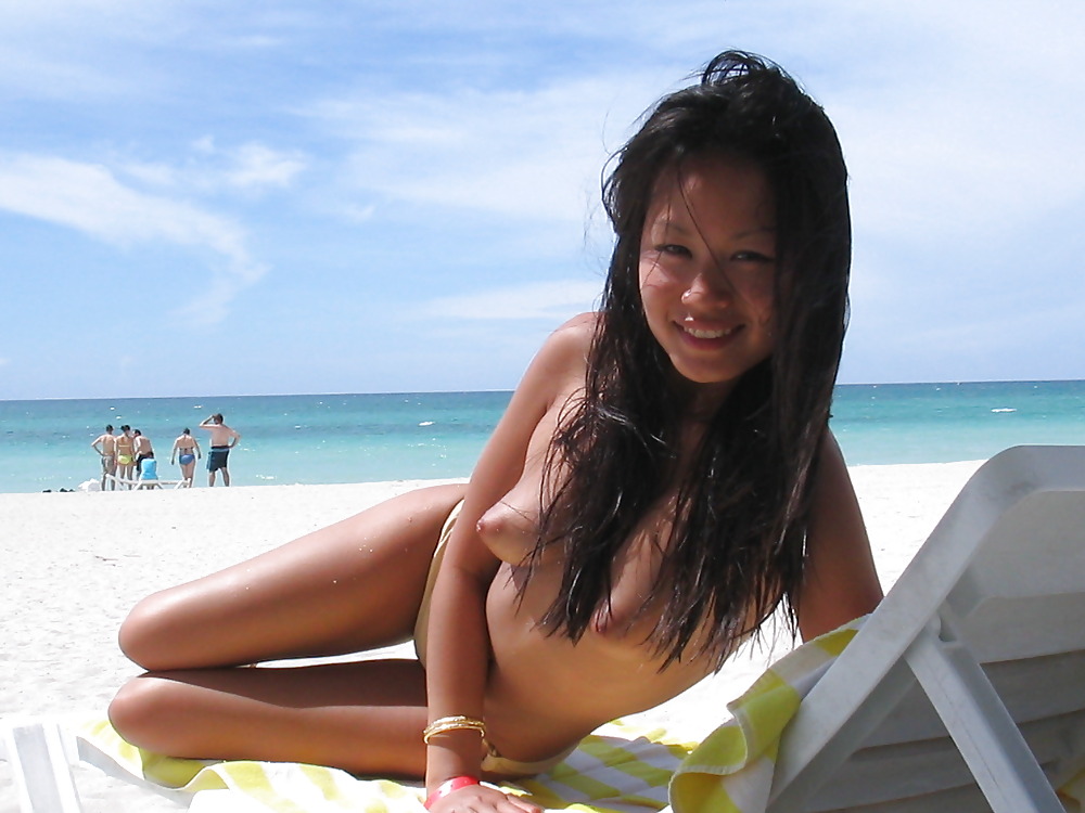 Sex Gallery Vita-Lao  Beach