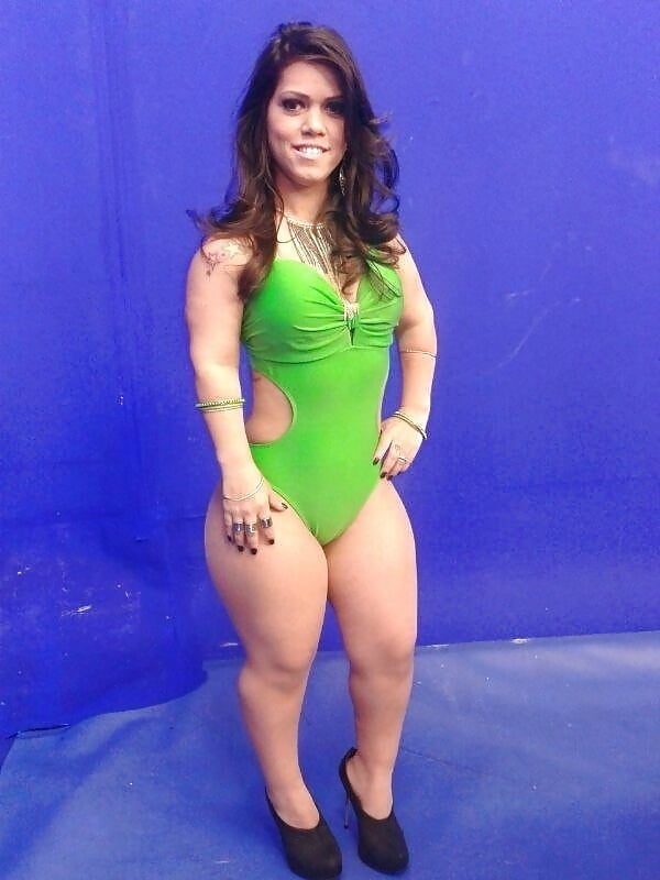 Curvy bride midget shemale