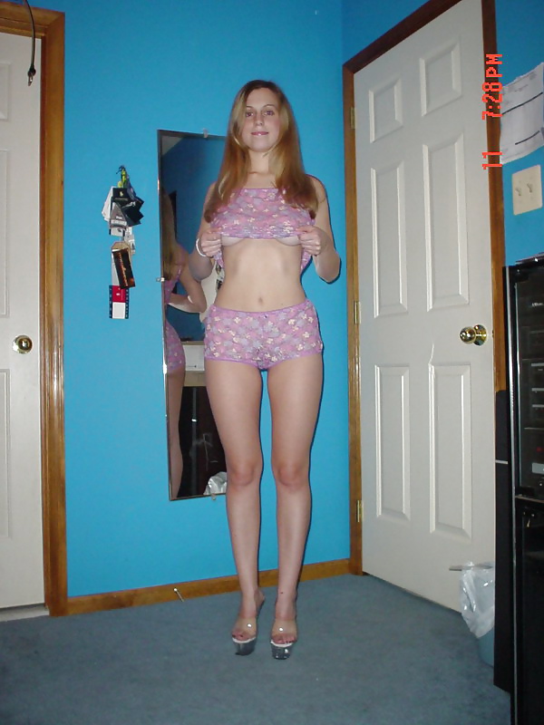 Sex Gallery extremely hot teen