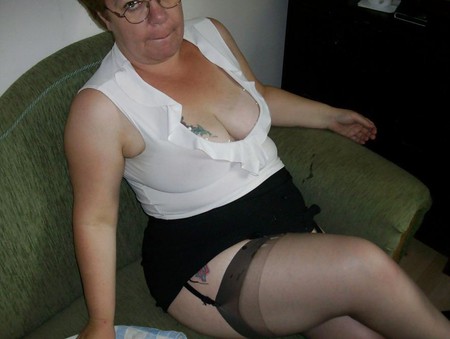 Mature Big Titted Yorkshire Housewife