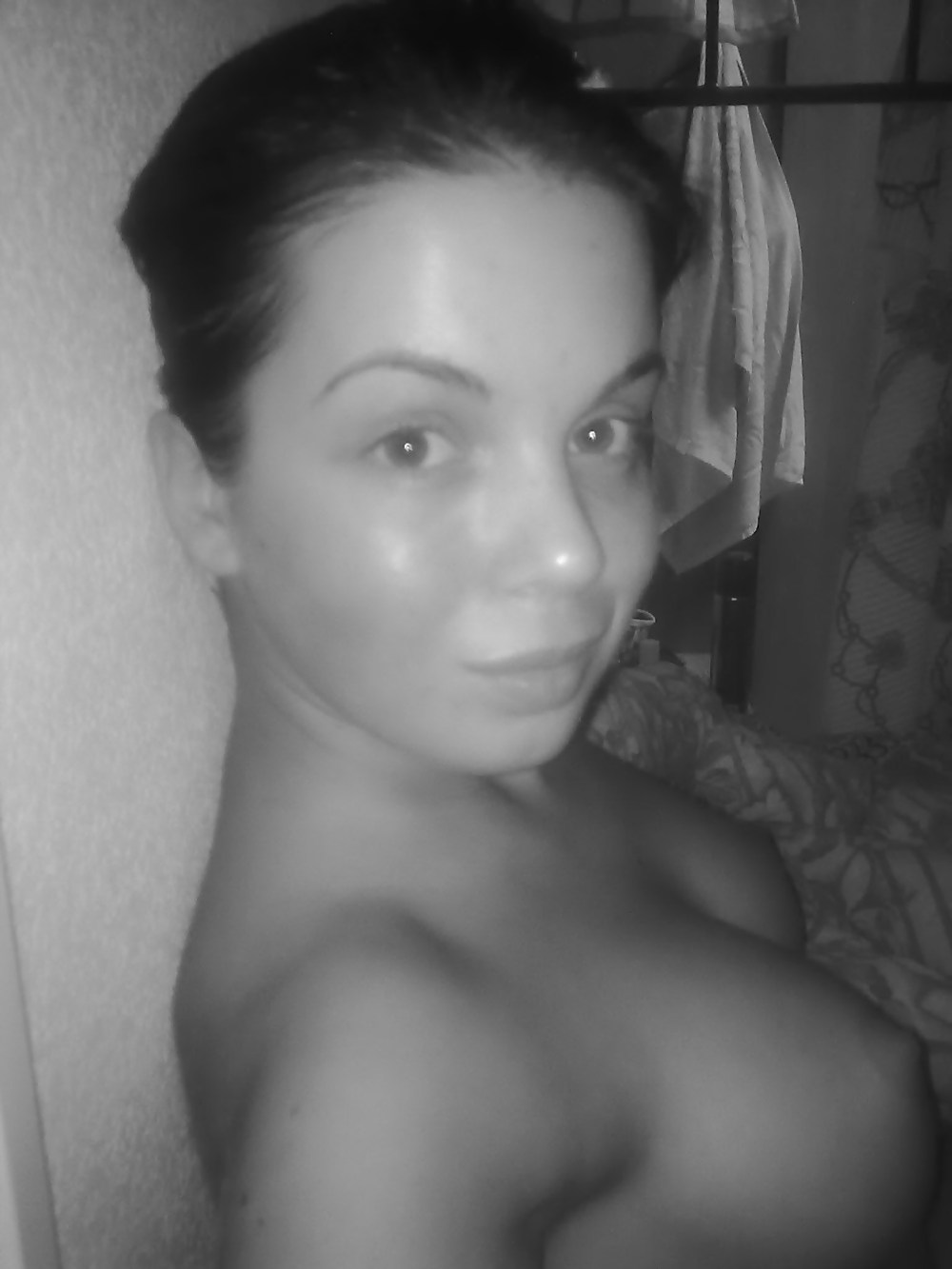 Sex Gallery lovely brunette