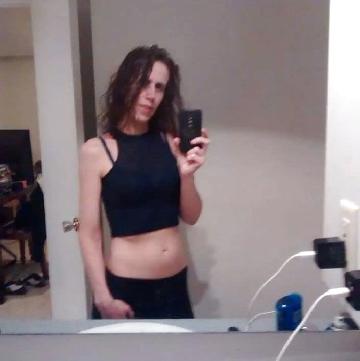 Sex Gallery Slut mom3 non nude