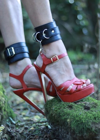 pied et chaussure a ma femme fetish feet and shoes foot wife         