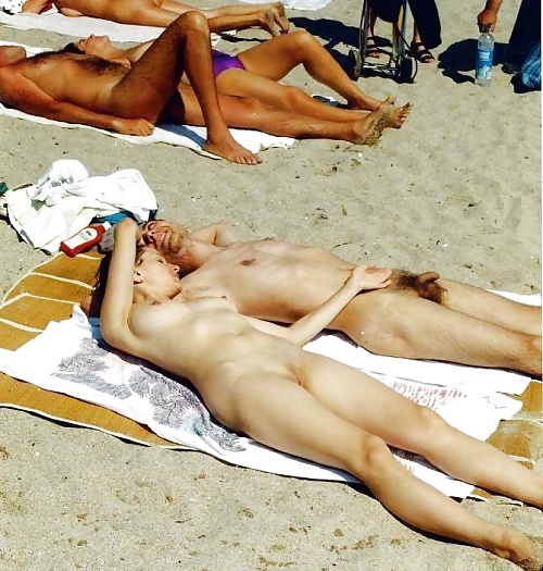 Sex Gallery Fun and Sex Plays on the Beach with Hidden Camera