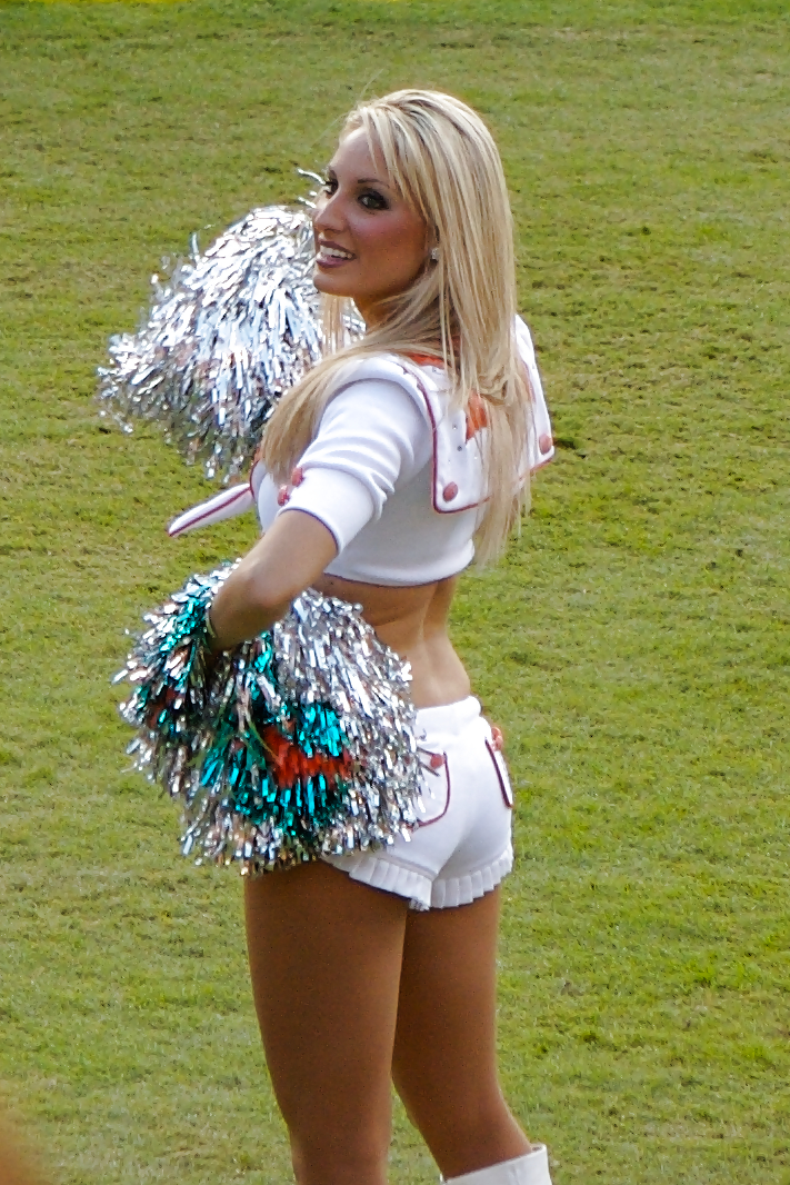 Sex Gallery HOT and SEXY Cheerleaders!!