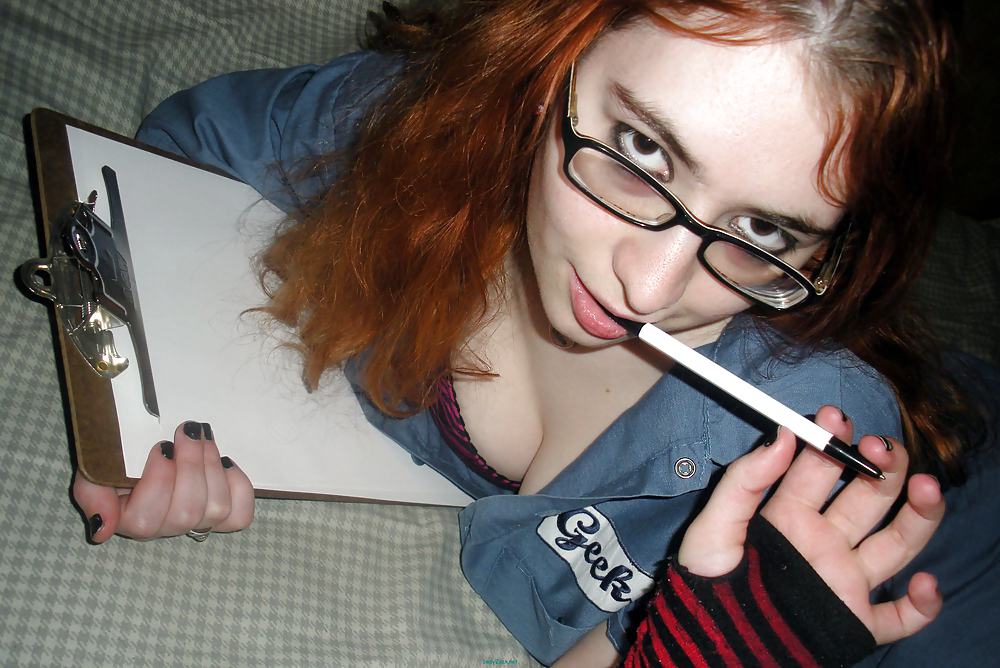 Sex Gallery Nerdy teen gf