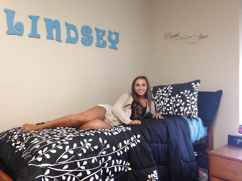 Sex Gallery College Cheer Slut (what would you do)