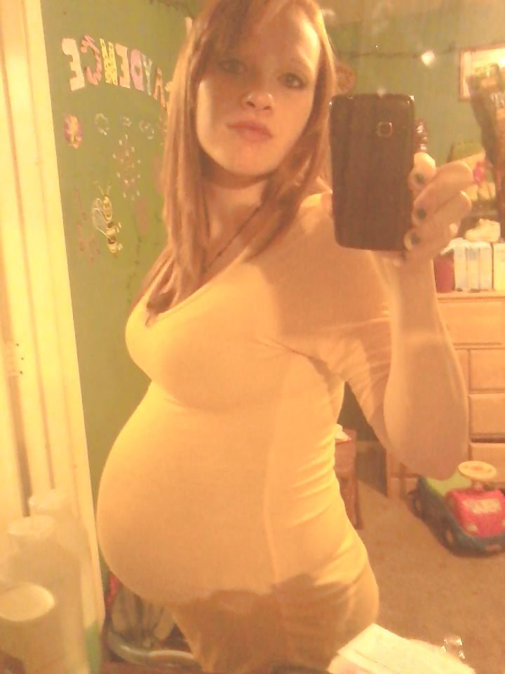 Sex Gallery Random pregnant redheads