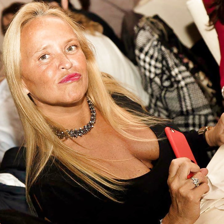 Sex Gallery Private parties - mature women only (IV)