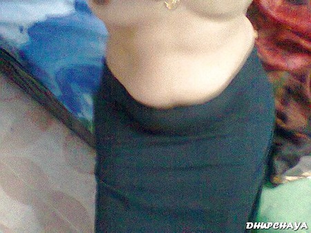 andhra housewife navel boob show 5
