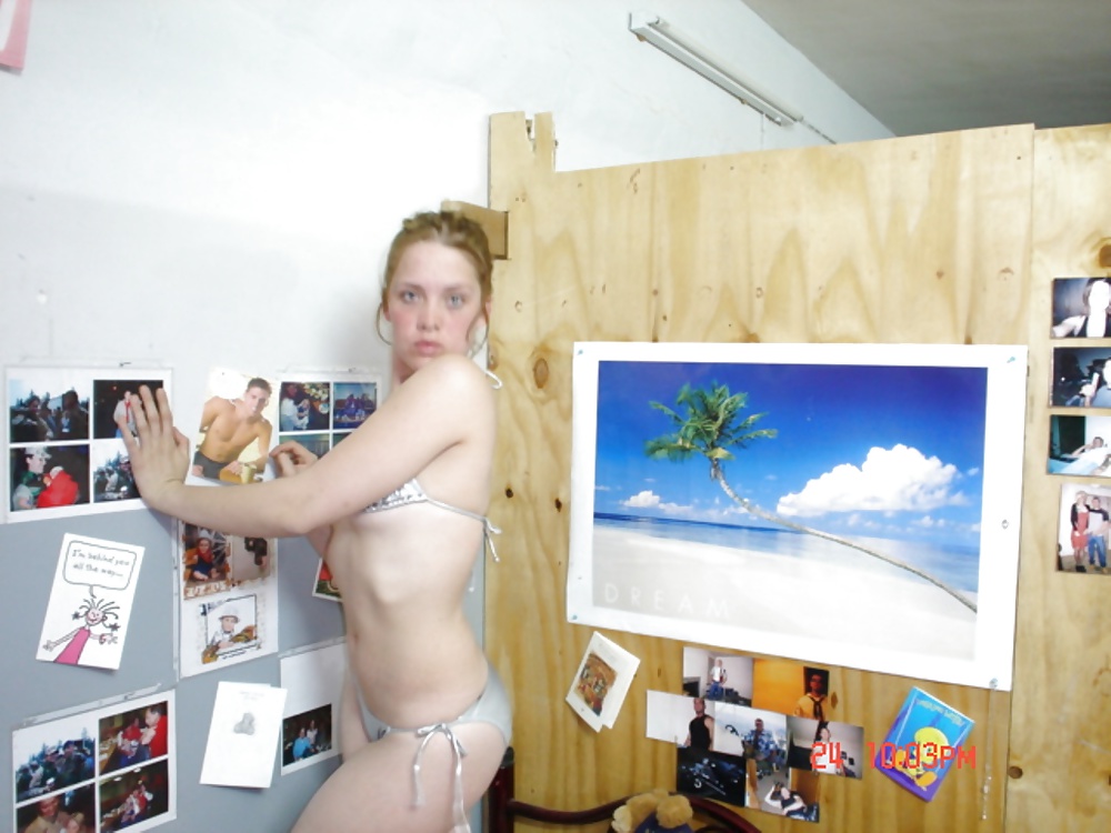 Sex Gallery Girls in Military Uniform