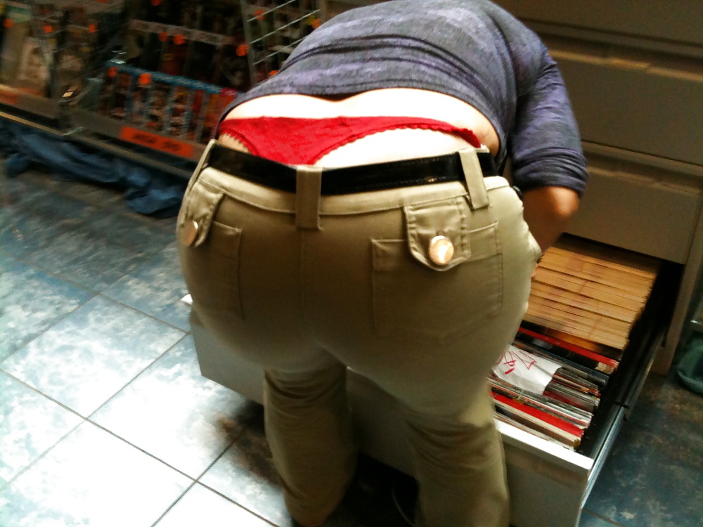 Sex Gallery Candid red thong big ass in tight jeans