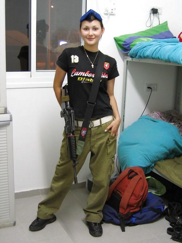 Sex Gallery Israeli Army Girls (Non-Nude)