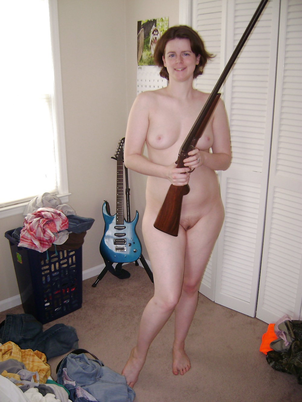Sex Gallery Redneck Girl Shows Her Guns