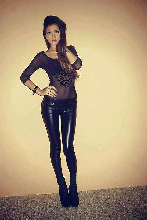 Sex Gallery Boots,Heels and Leggings