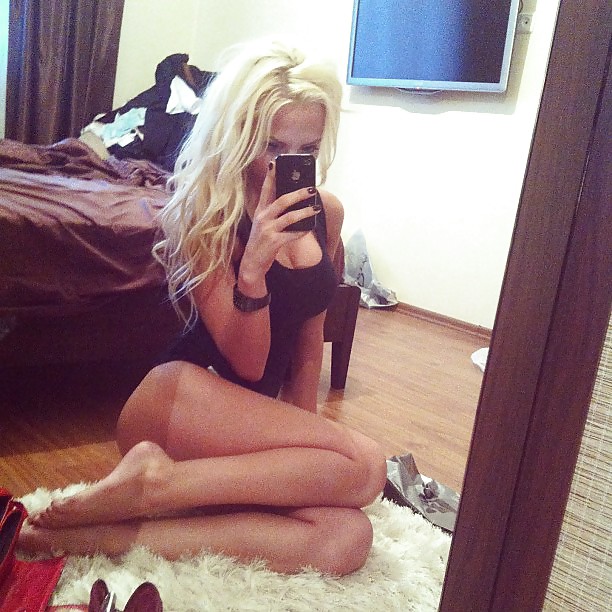 Sex Gallery Hot Blonde Hot 2