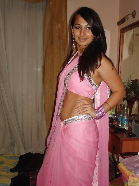 Sex Gallery rare sweet girls in saree and bikini: Collected from net