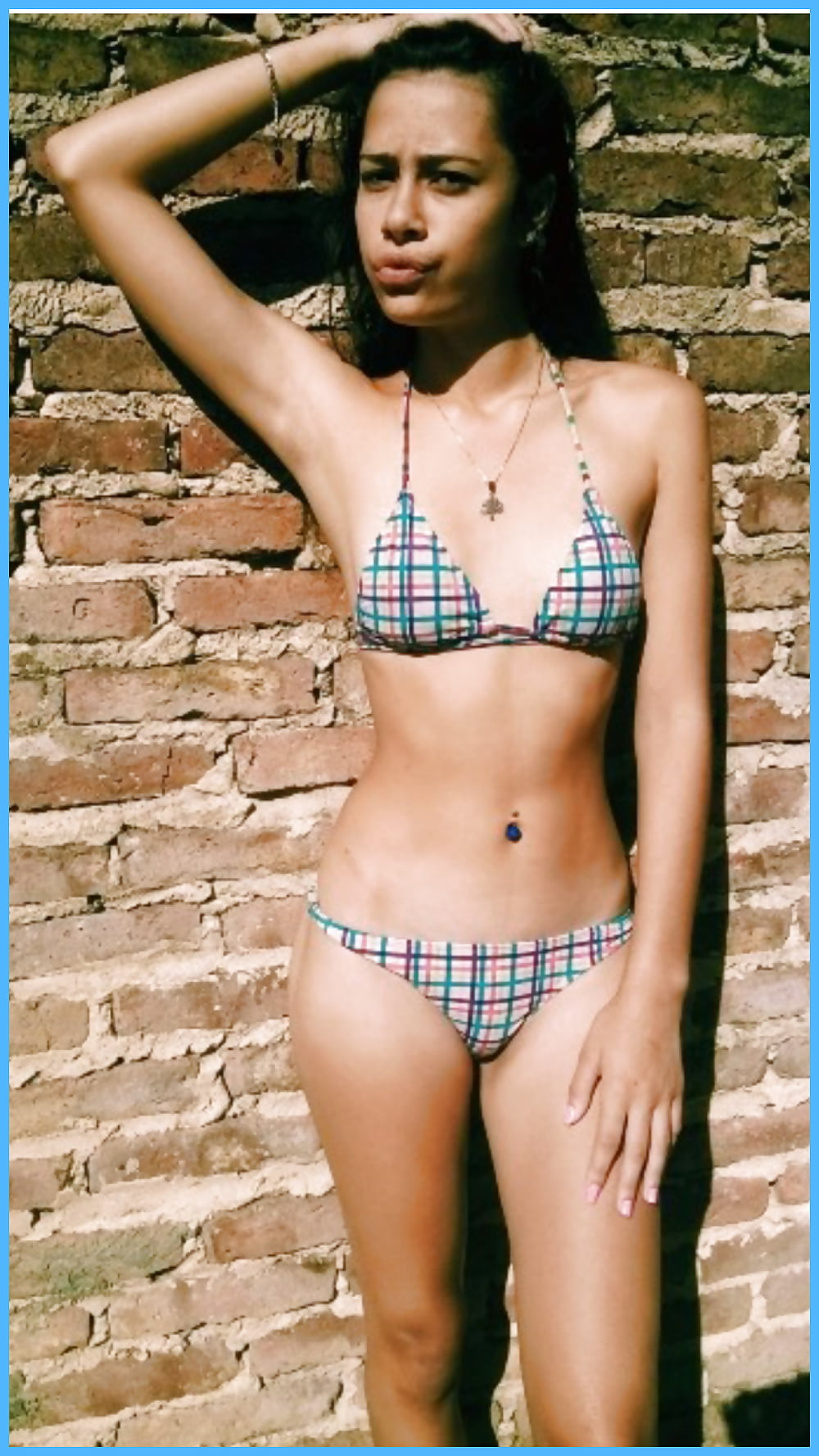 Young girl bikini photos