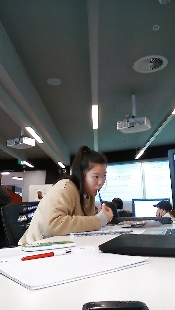 Sex Gallery Hot asian teen in class