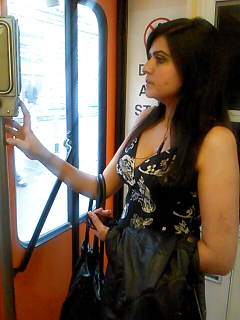 Sex Gallery Voyeur - babes on transit