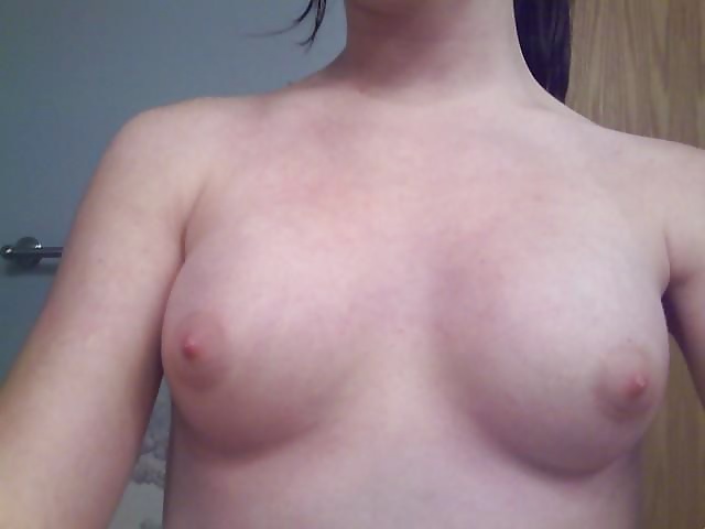 Sex Gallery 18 yo cell phone