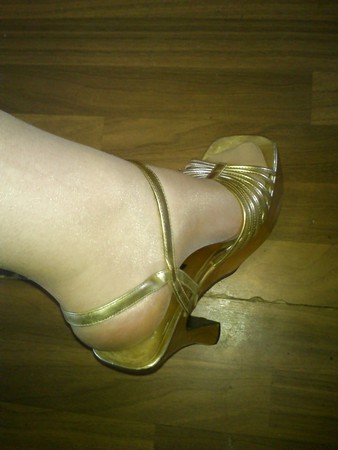 golden heels with nylon