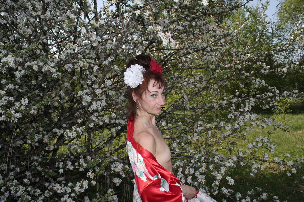 White Flowers Red Dress - 27 Pics 