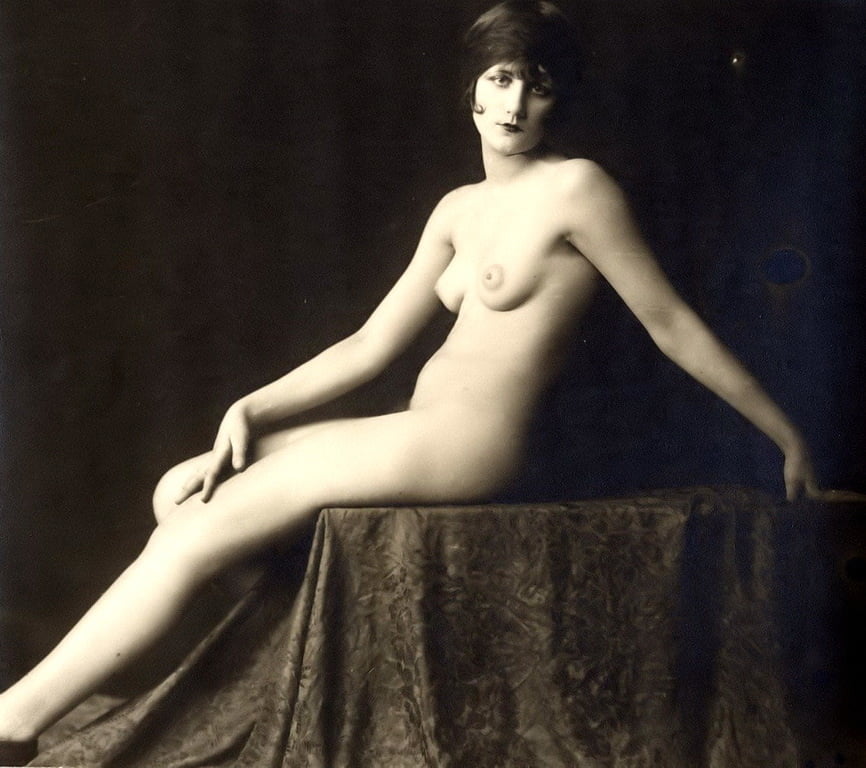 Slutty Classic Mature Women Nude Pics
