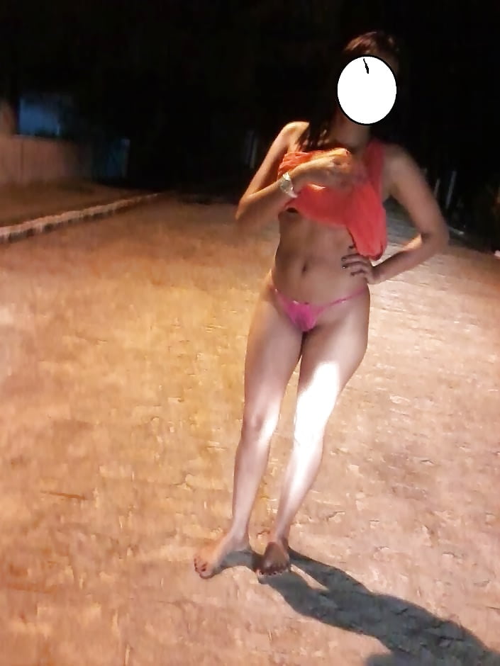 Sex Gallery Casada Que Adora Tirar Fotos Em Praias Desertas 107275433