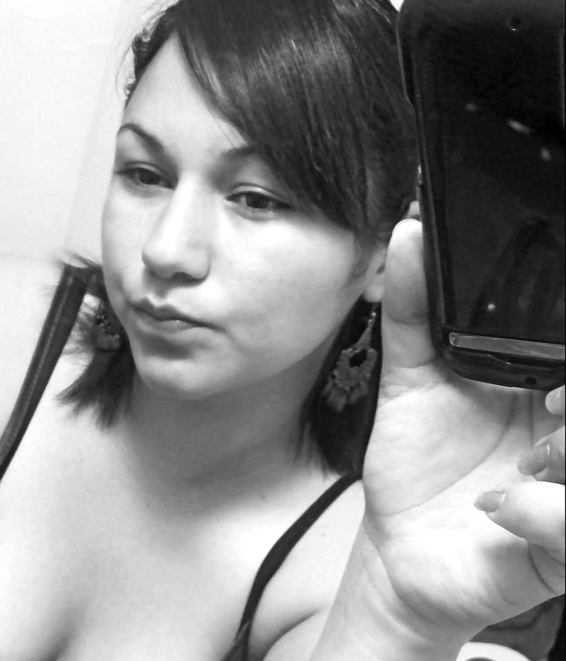 Sex Gallery Stupid slut Daisy