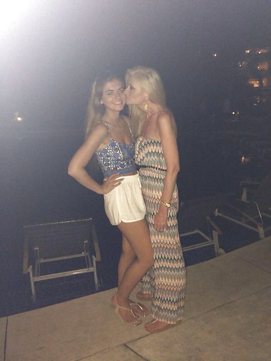 Sex Gallery Facebook Milfs 3