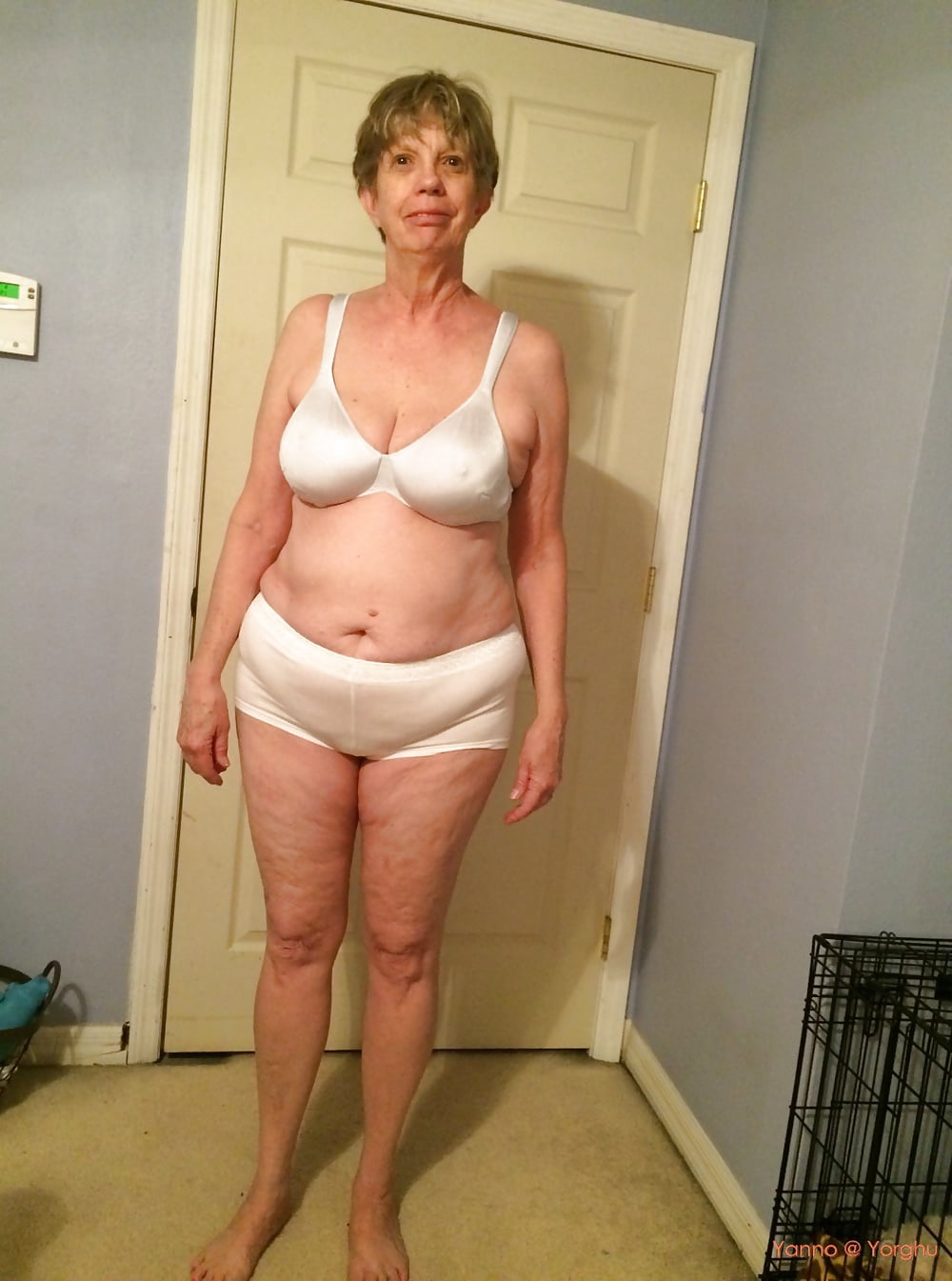 Sex Gallery old ladies, dressed for a man