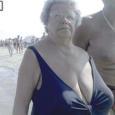 Sex Gallery granny bbw beach 3