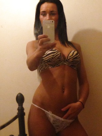 UK Slutz Selfshot