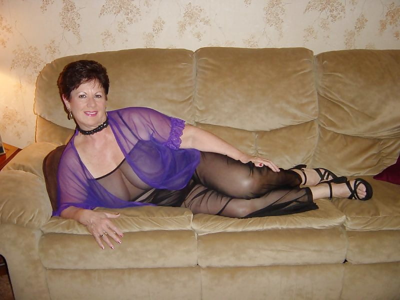 Sex Gallery Busty Mature Wife Diana 4