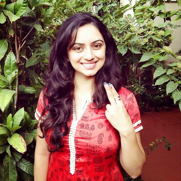 Sex Gallery INDIAN SALWAR & SAREE BABE