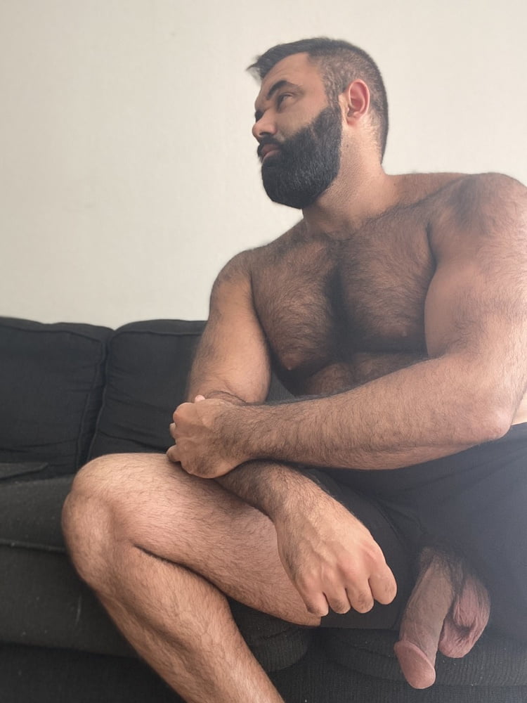 750px x 1000px - See and Save As handsome hairy daddy porn pict - 4crot.com