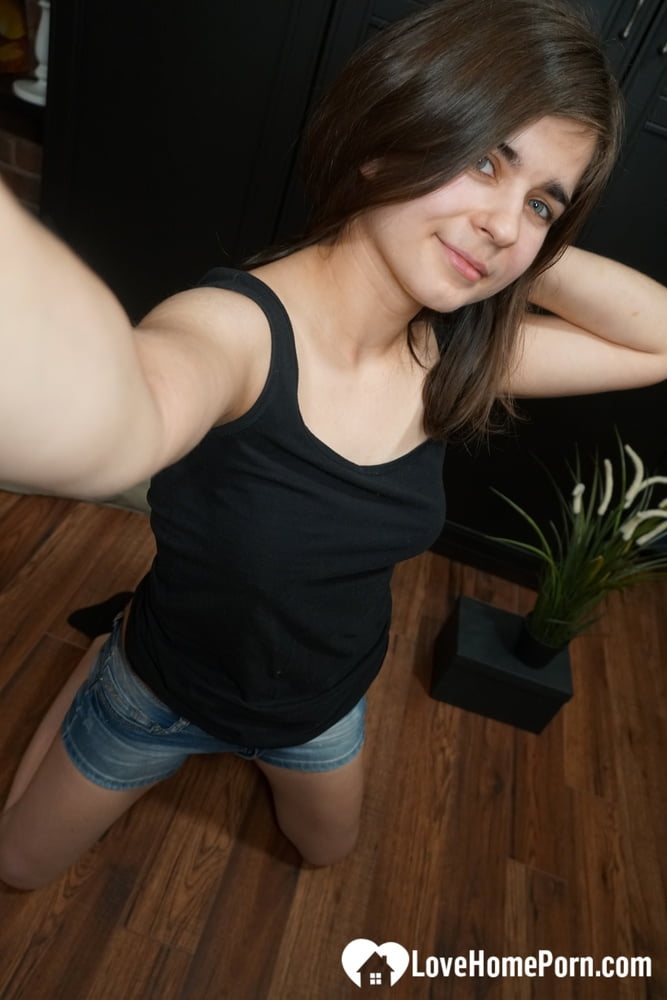 Brunette teen just loves to strip during selfies - 27 Pics 