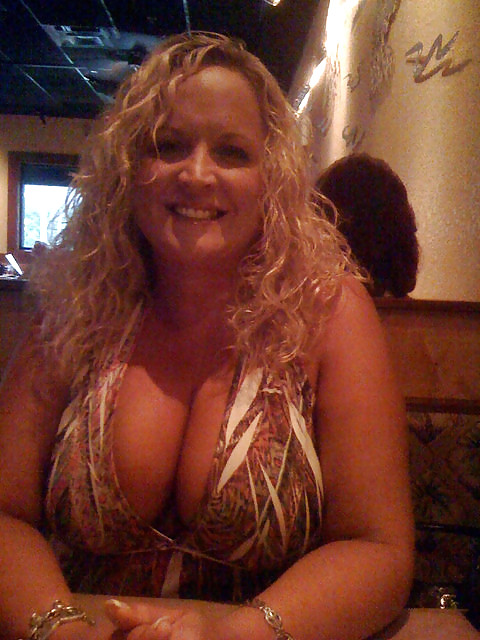 Sex Gallery Tits Medium & Large