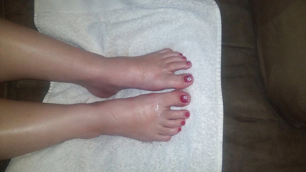 Sex Gallery My feet covered in hot sticky cum