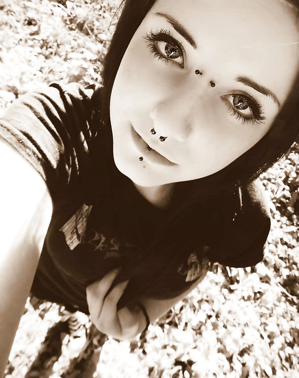 Sex Gallery Klein Lea von Facebook, schon 2 mal getroffen und gefickt!