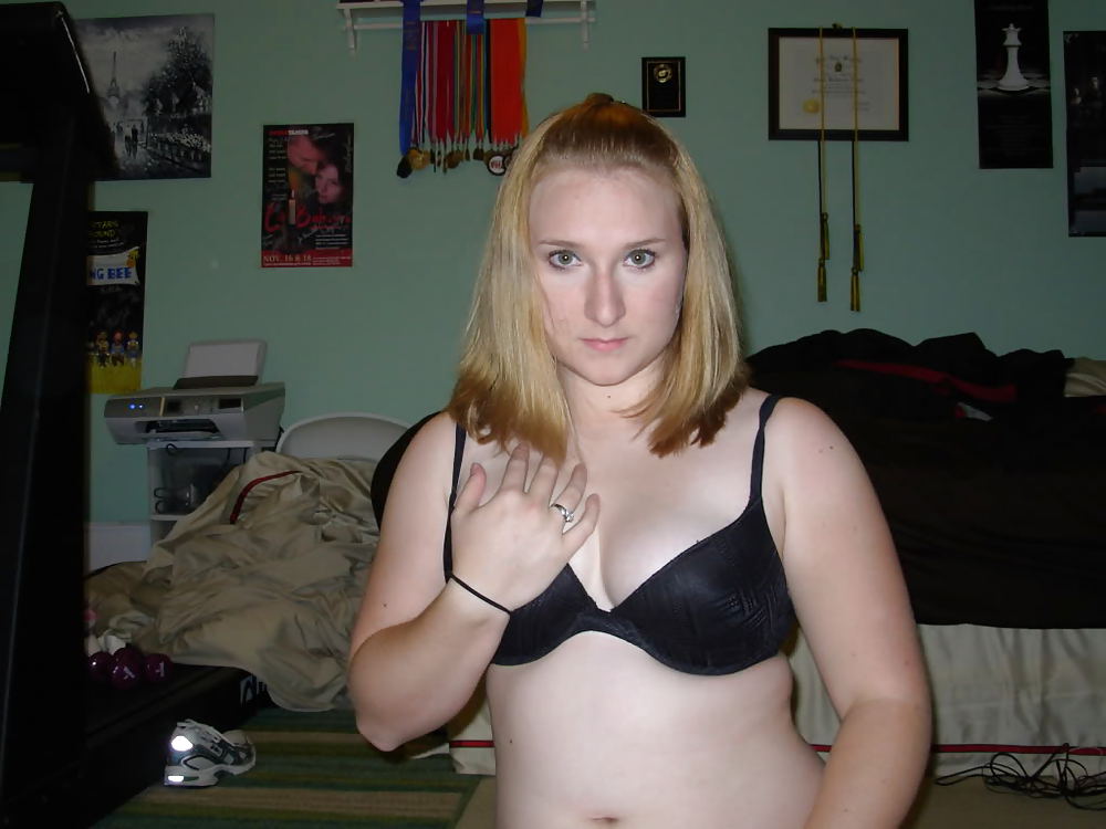 Sex Gallery Pretty Amateur Blonde 4
