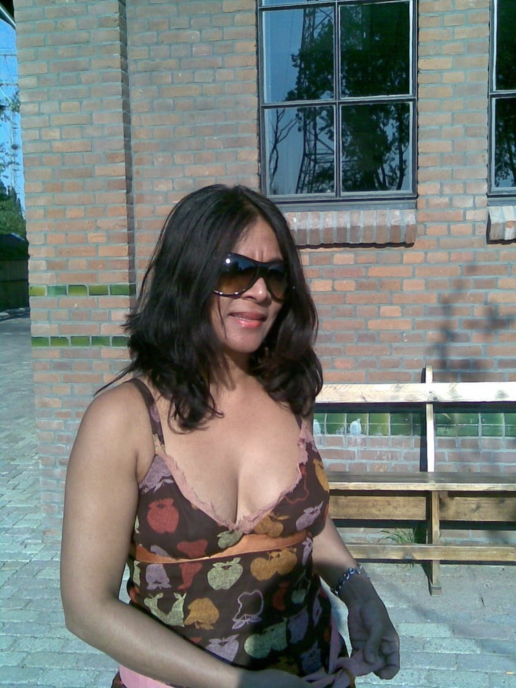 Vanessa Indian Slut from Netherlands - 976 Photos 