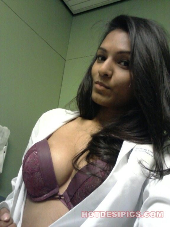 Nude Indian Doctor - Indian sexy doctor naked selfie - 39 Pics | xHamster