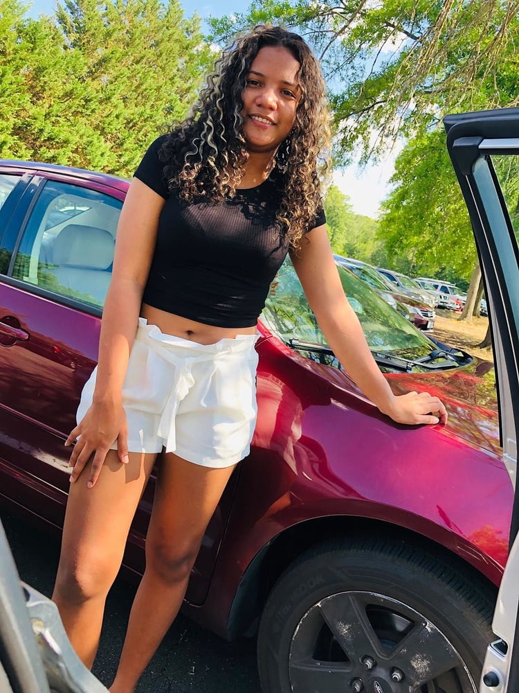 A Honduras Girlfriend photo #324847623